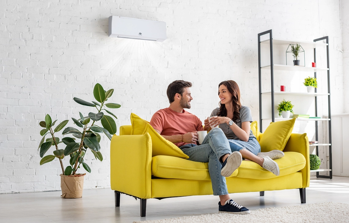 MyCond FHW series wall-mounted fan coil units connected in a Modbus network.