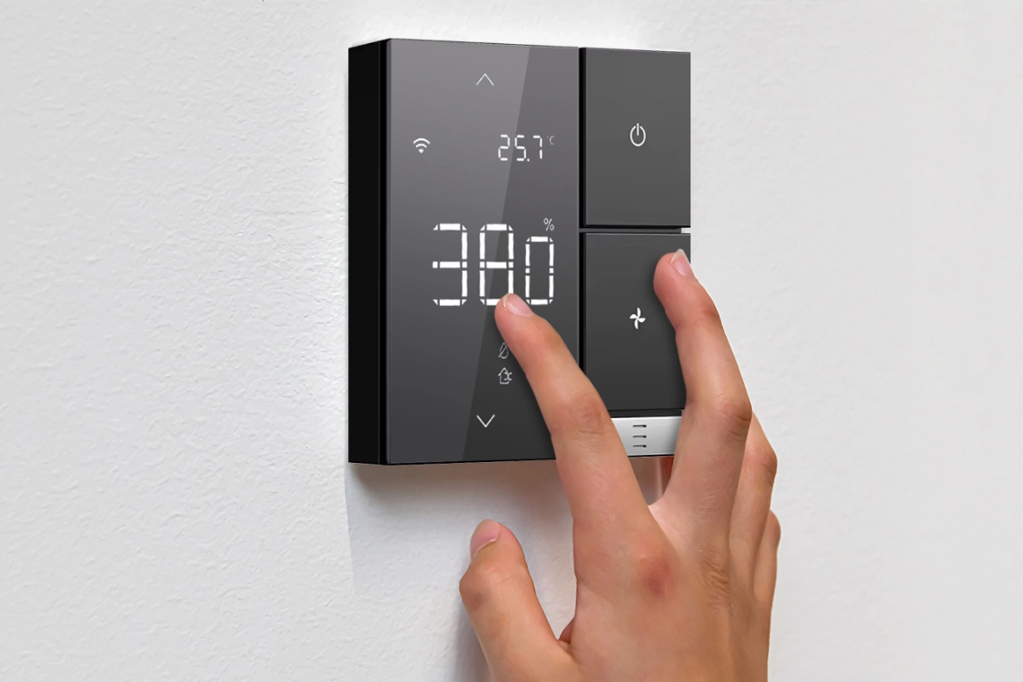 MyCond Link wall-mounted hygrostat for home